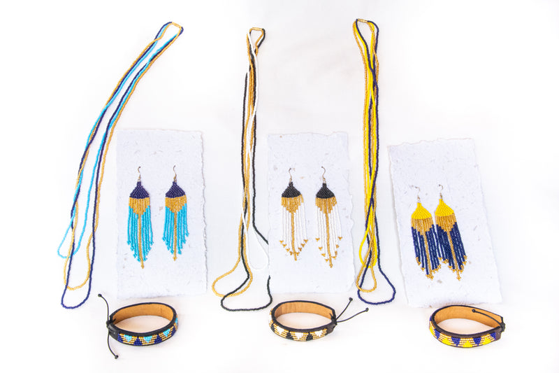 Matchi Matchi set . Maasai bracelet, necklace and earrings. leather and beads .