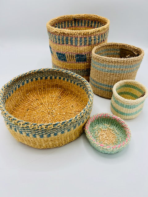 Set of 5 baskets . sisal . practical weave . one-of-a-kind .