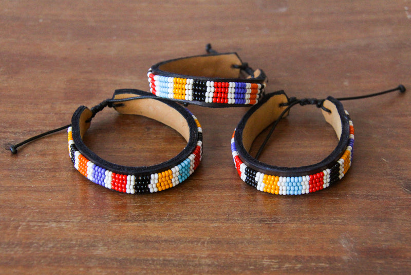 Rangi Rangi . Maasai bracelet . leather and beads .