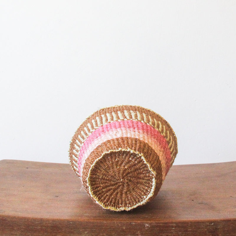 XS . basket . sisal . fineweave . colourful . one-of-a-kind . 118