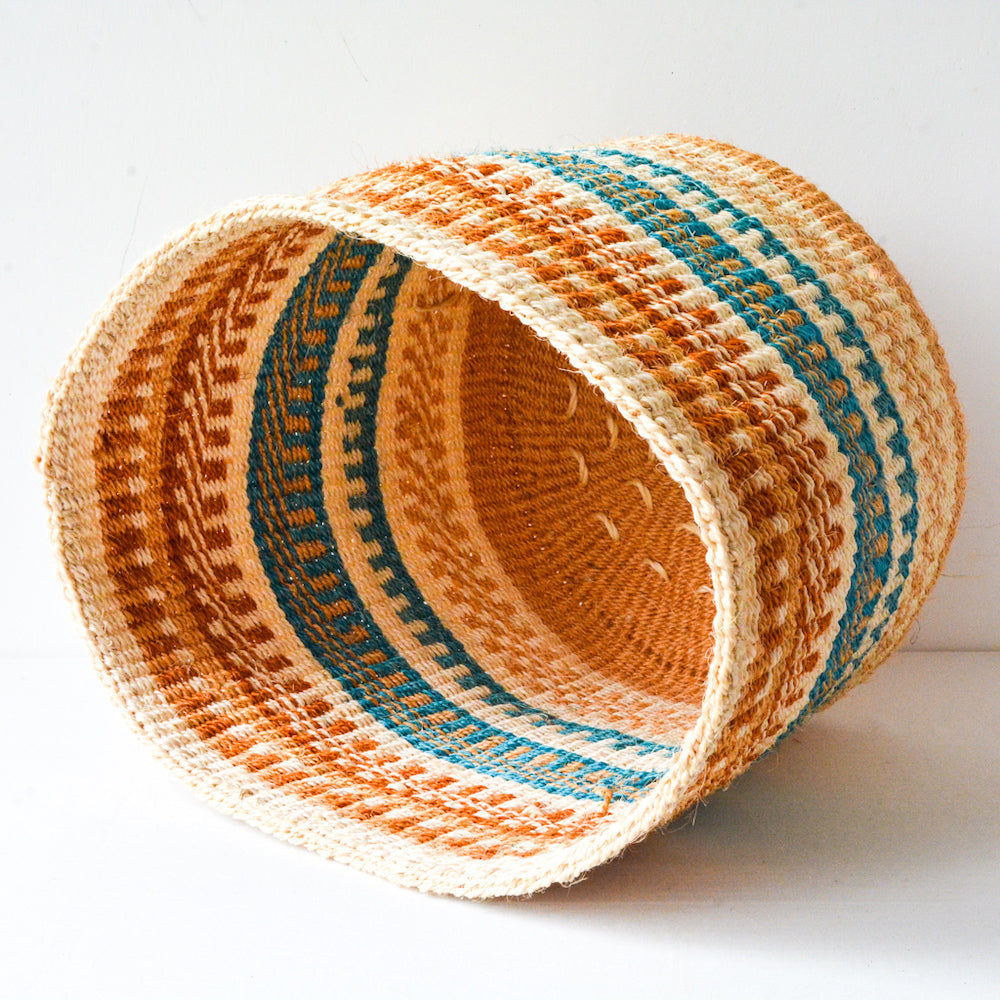 L . basket . sisal . practical weave . one-of-a-kind . B105