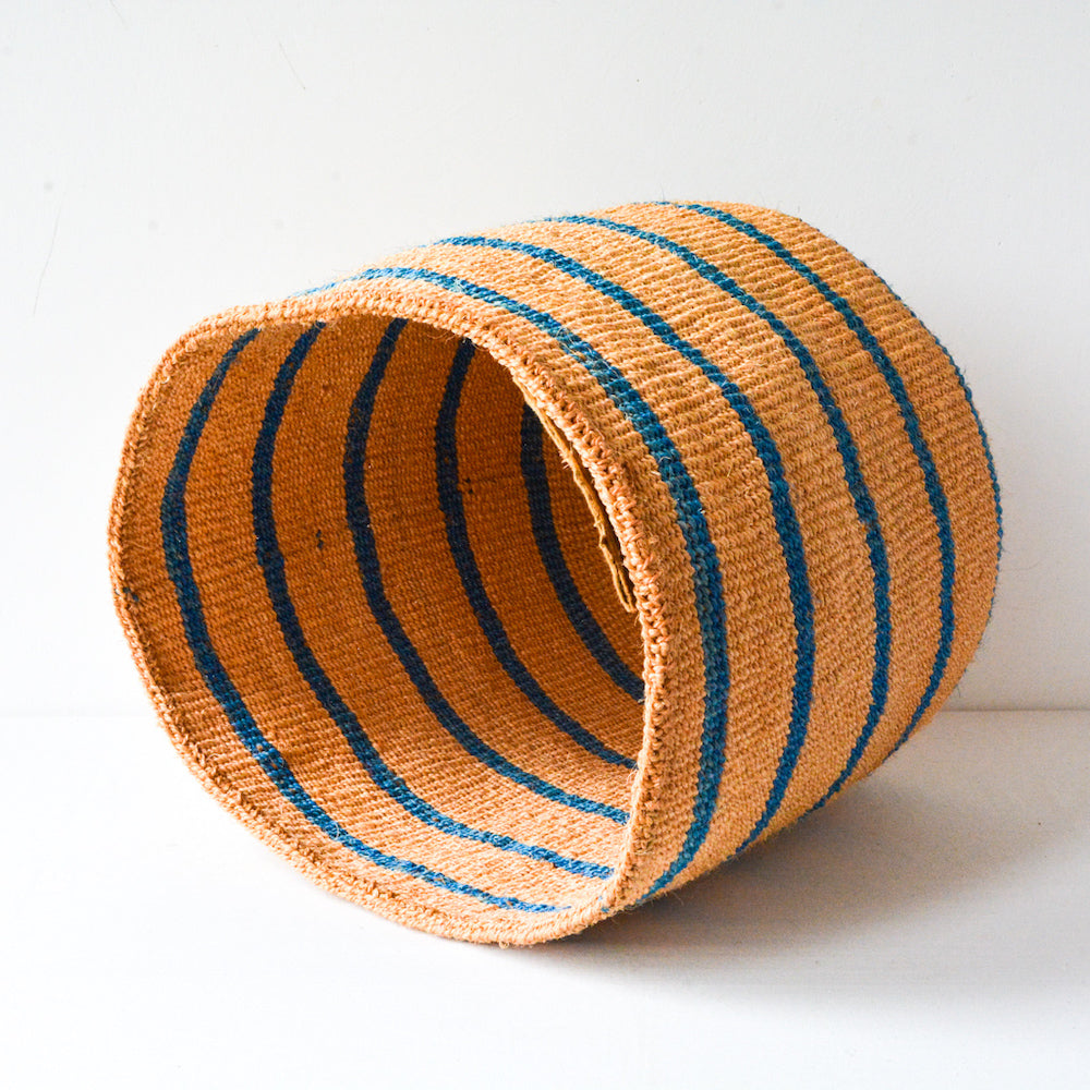 L . basket . sisal . practical weave . one-of-a-kind . B107
