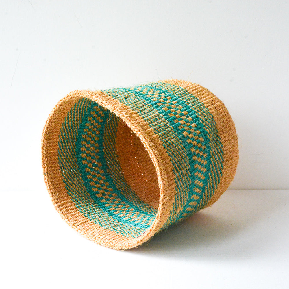 M . basket . sisal . practical weave . one-of-a-kind . B105