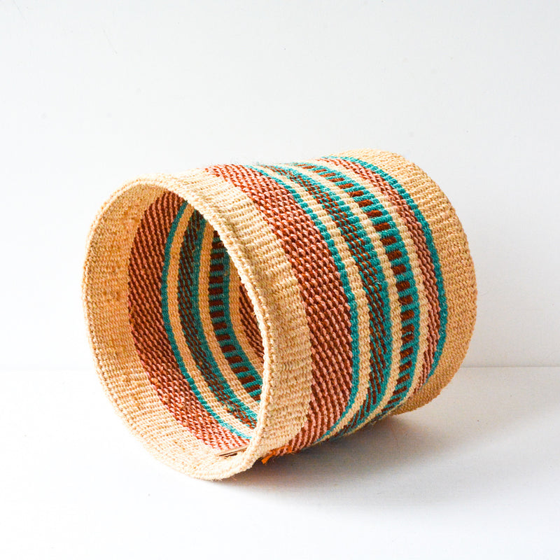 M . basket . sisal . practical weave . one-of-a-kind . B108