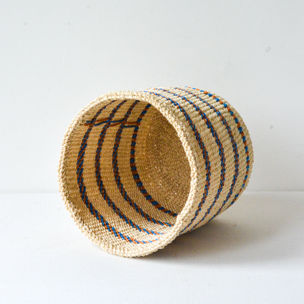 S . basket . sisal . practical weave . one-of-a-kind . B102
