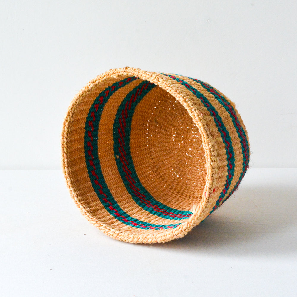 XS . basket . sisal . practical weave . one-of-a-kind . B103