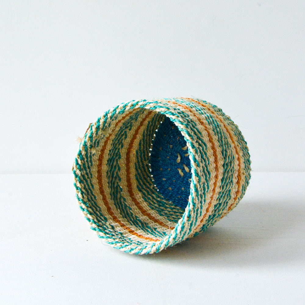 XS . basket . sisal . practical weave . one-of-a-kind . B105
