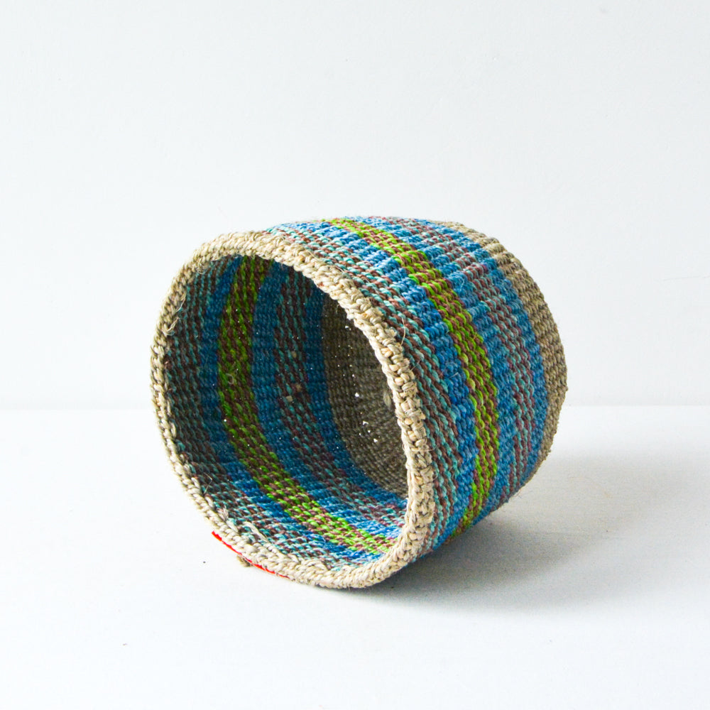 XS . basket . sisal . practical weave . one-of-a-kind . B110