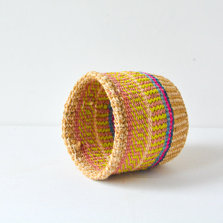 XS . basket . sisal . practical weave . one-of-a-kind . F102