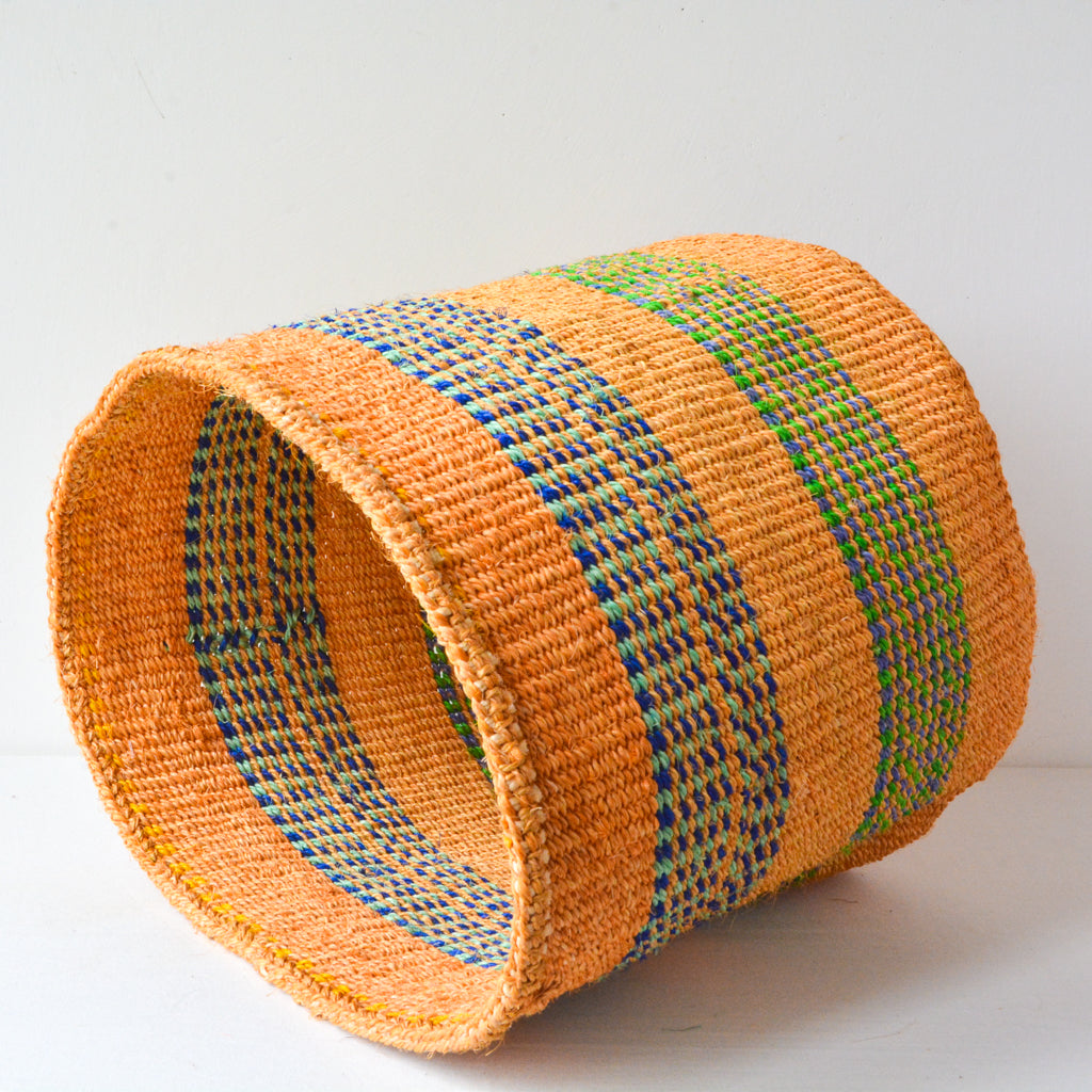 L . basket . sisal . practical weave . one-of-a-kind . G105