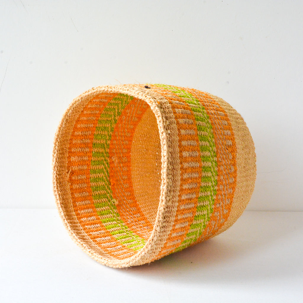 M . basket . sisal . practical weave . one-of-a-kind . O101