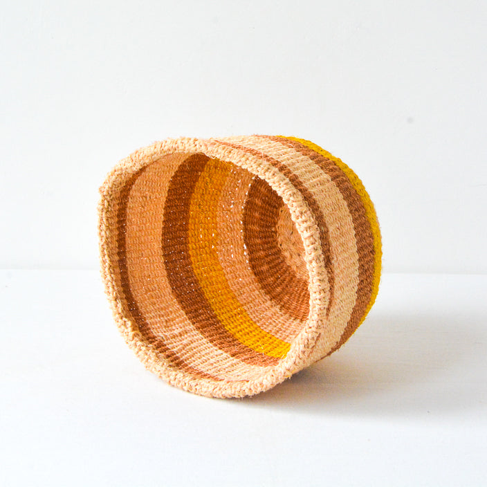 XS . basket . sisal . practical weave . one-of-a-kind . O104