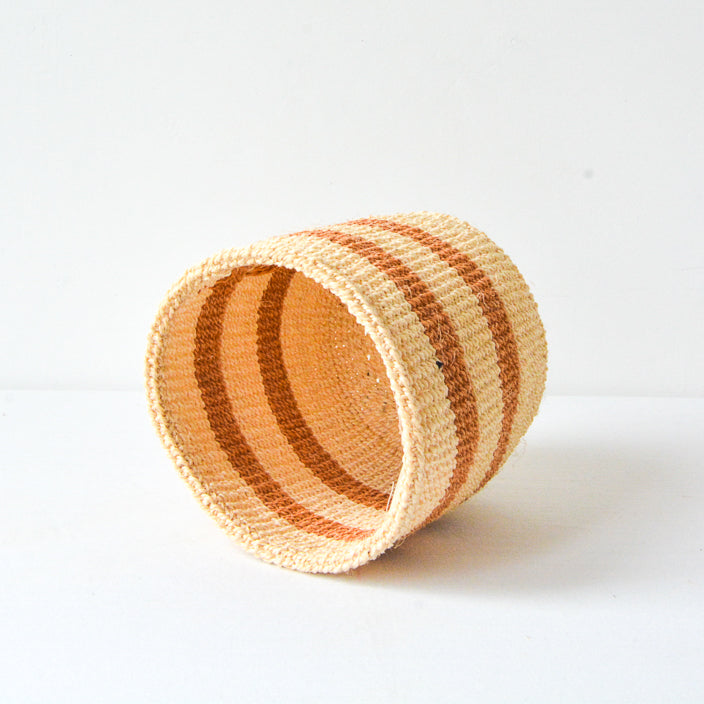 XS . basket . sisal . practical weave . one-of-a-kind . O105