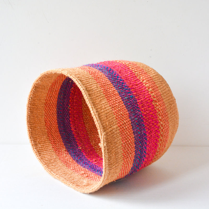 M . basket . sisal . practical weave . one-of-a-kind . P103