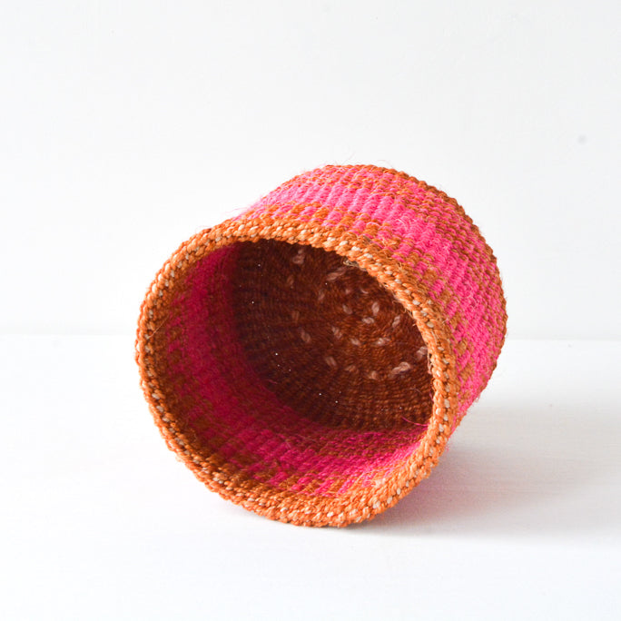 XS . basket . sisal . practical weave . one-of-a-kind . P103